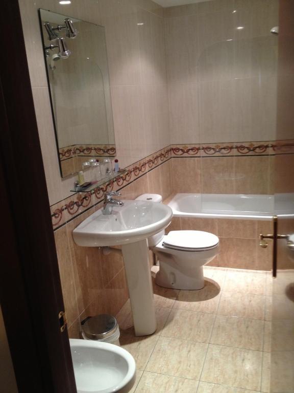 Hostal Torres San Leonardo de Yagüe 객실 사진