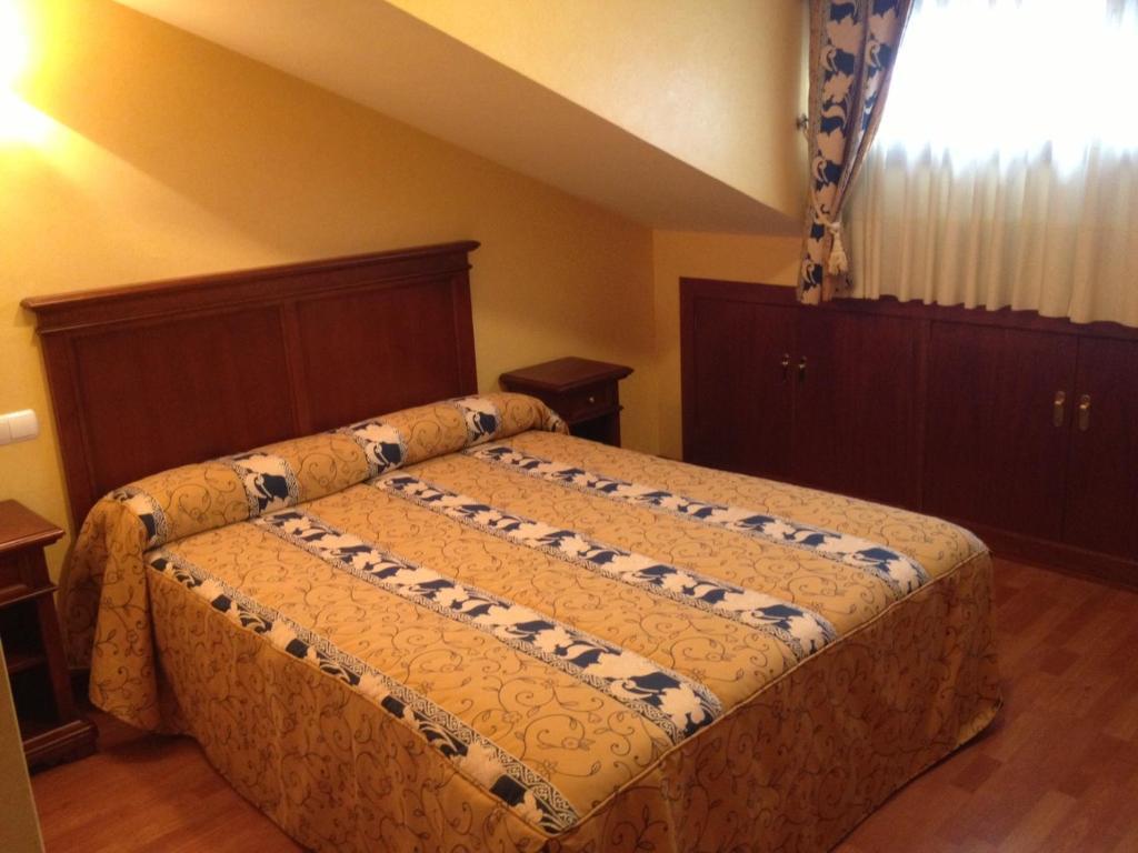 Hostal Torres San Leonardo de Yagüe 객실 사진
